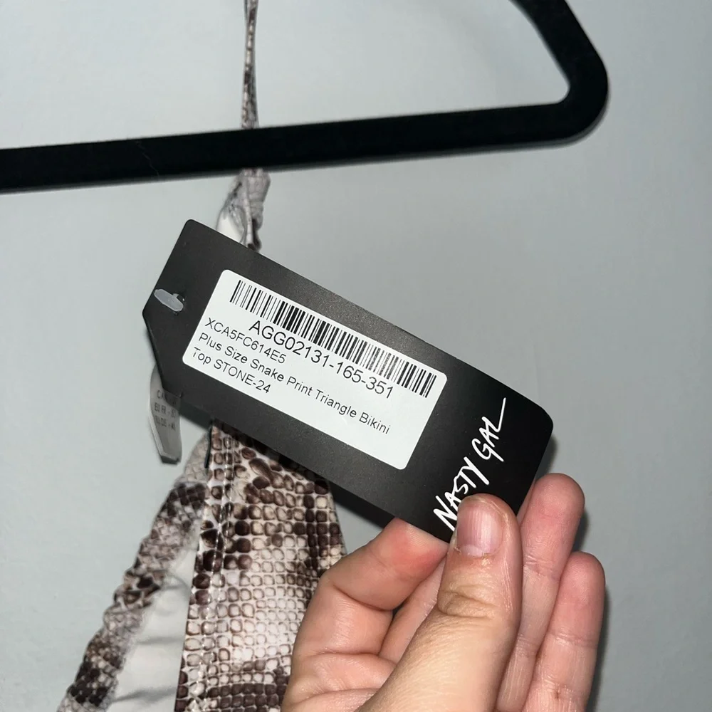 Nasty Gal Snakeskin Triangle Bikini Top Size 20‎